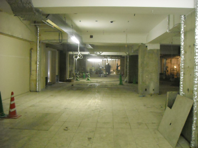 施工中 (1)