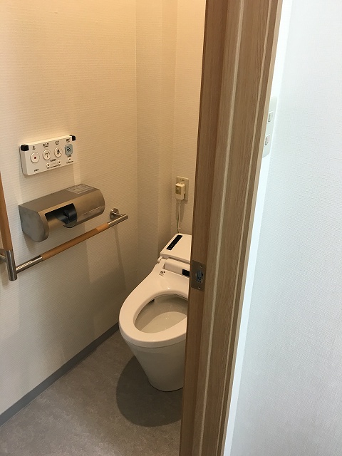トイレ周り (1)